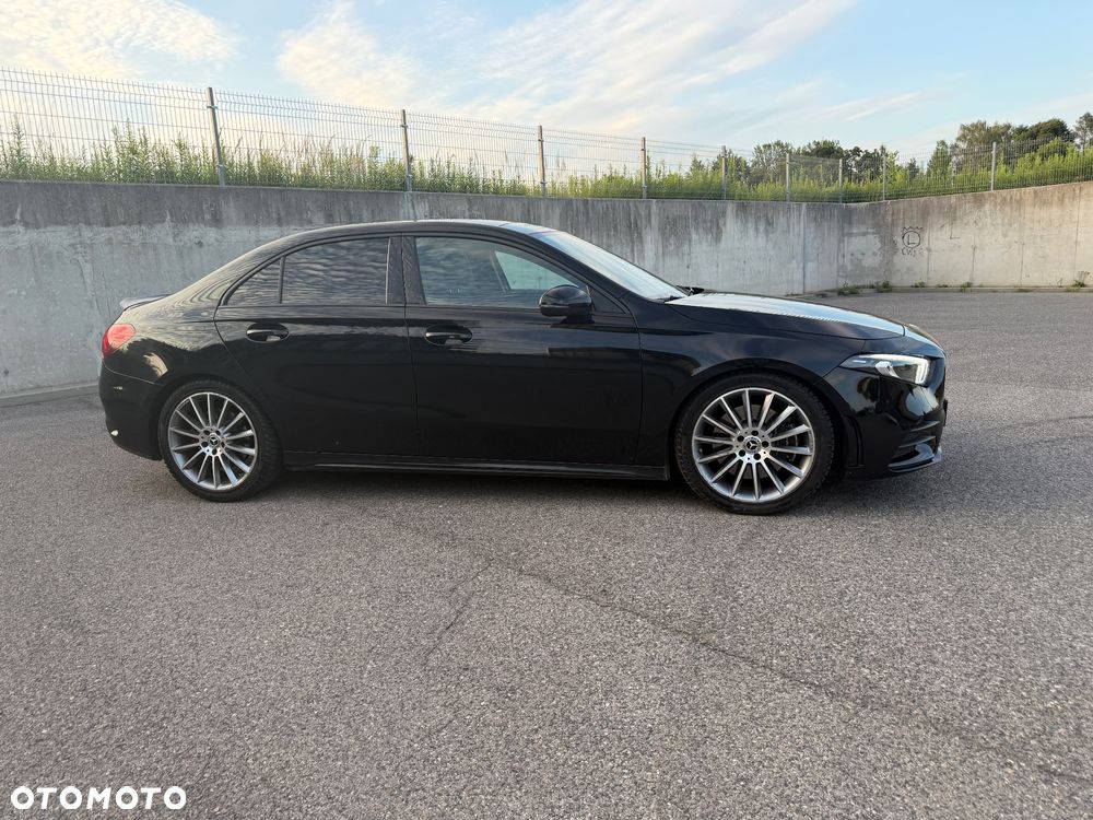 Mercedes-Benz Klasa A 250 7G-DCT AMG Line - 3