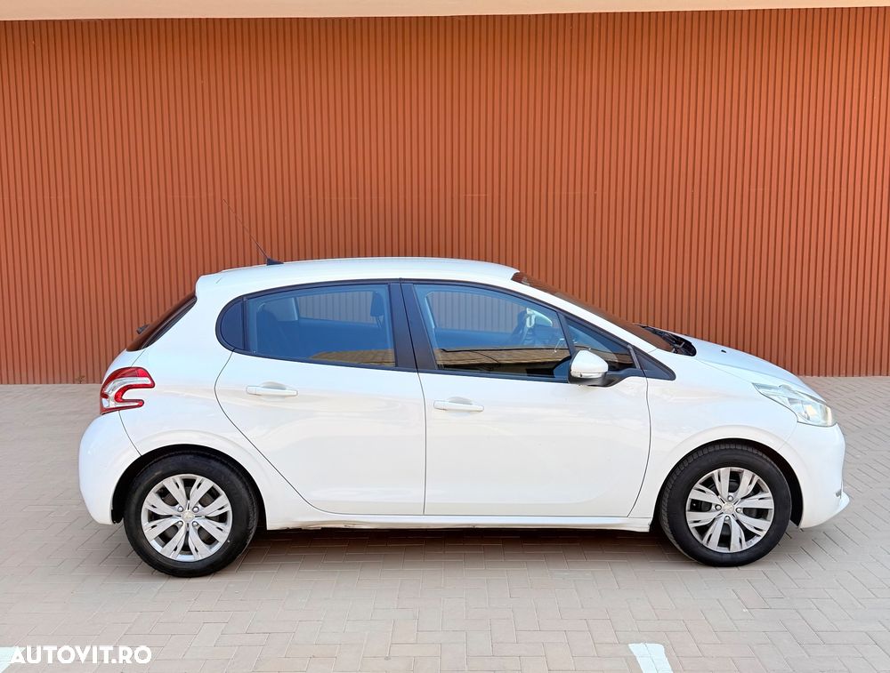 Peugeot 208 1.4 HDi FAP Active - 6