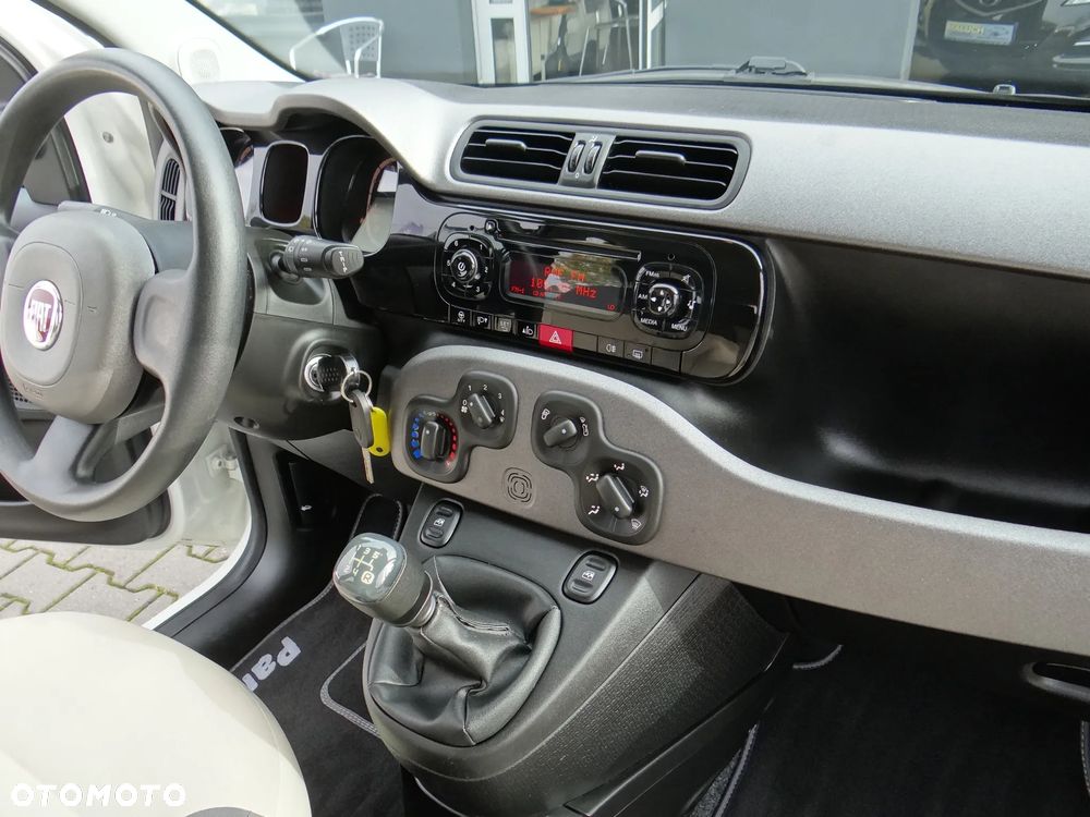 Fiat Panda 1.2 Lounge - 35
