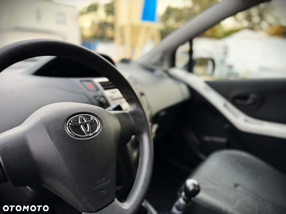Toyota Yaris 1.33 Luna - 13