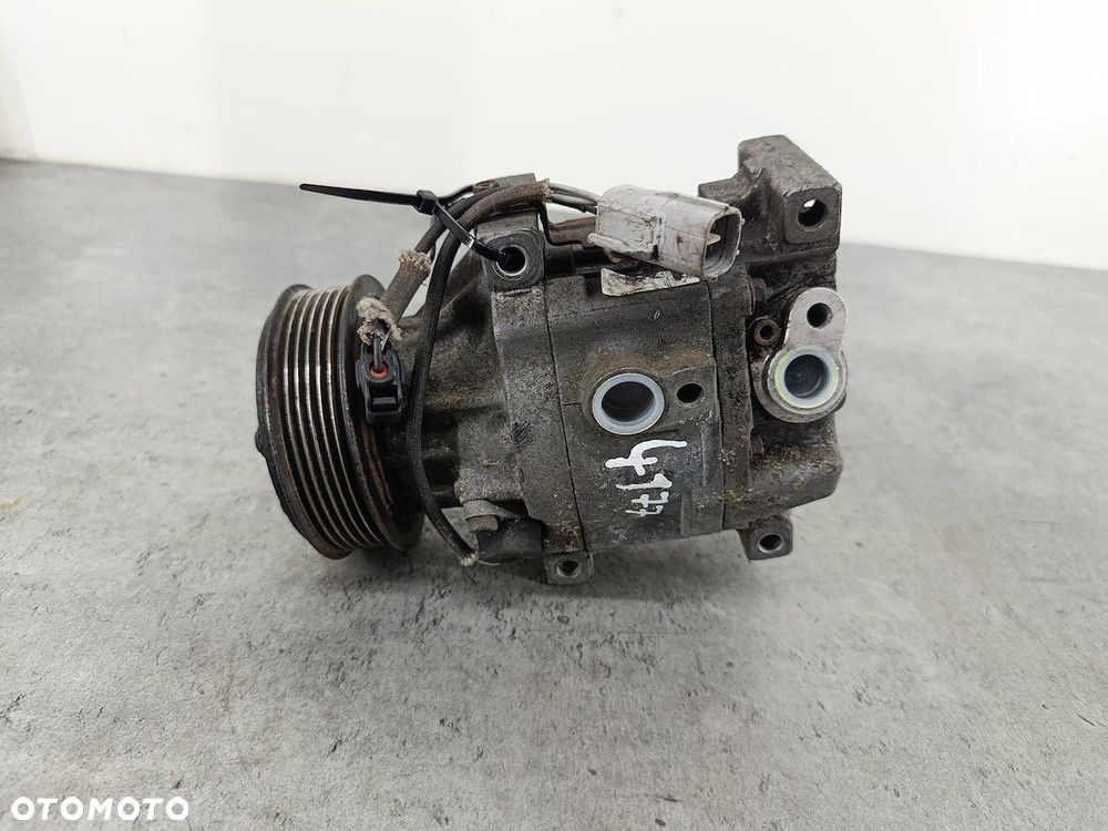 POMPA, SPRĘŻARKA KLIMATYZACJI TOYOTA COROLLA IX E12 1.4 16V - 1