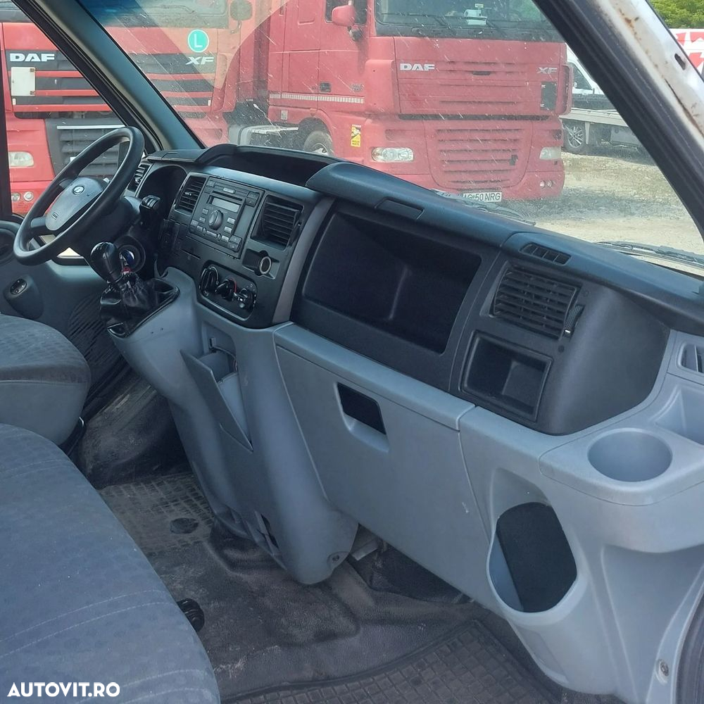 Ford Transit - 11
