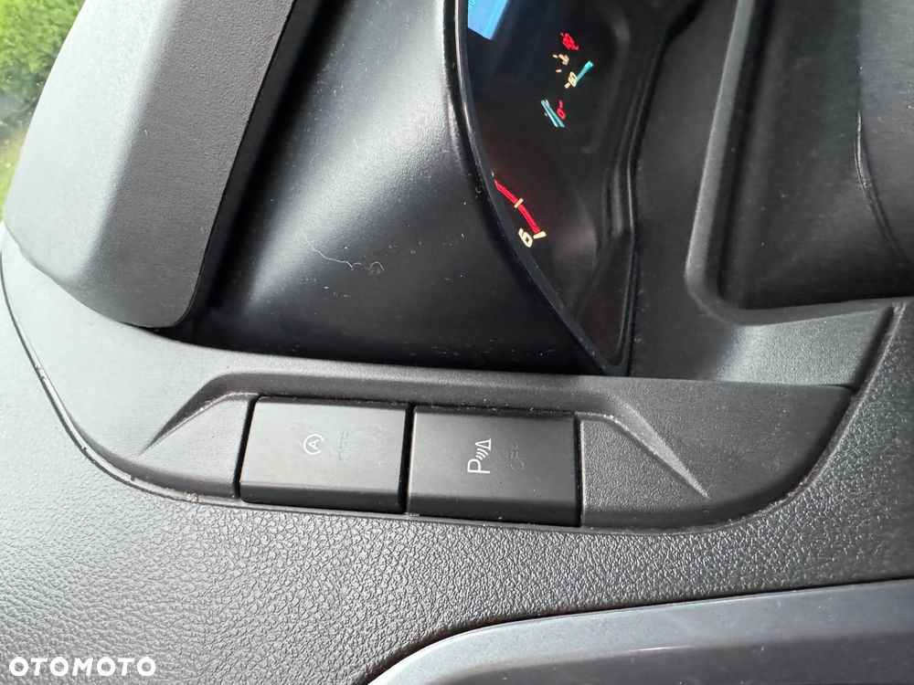 Ford Tourneo Custom 2.0 EcoBlue L1 Titanium - 34