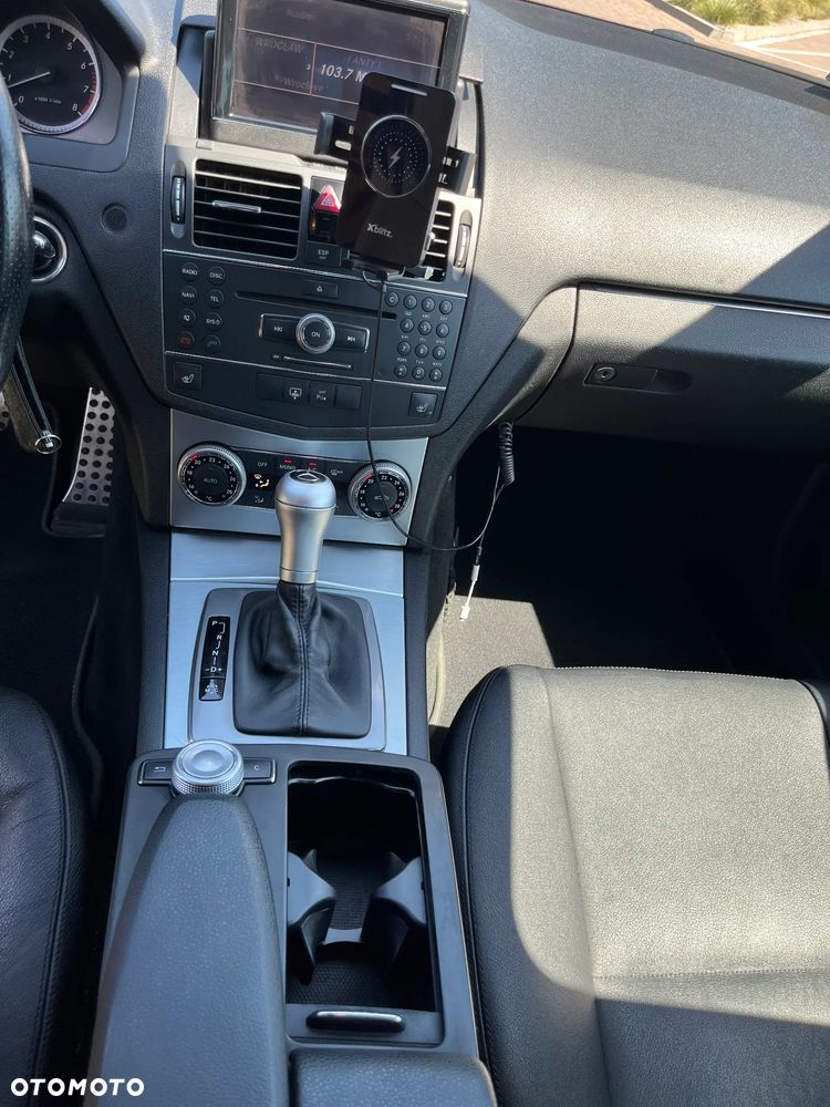 Mercedes-Benz Klasa C 280 Avantgarde 4-Matic - 19