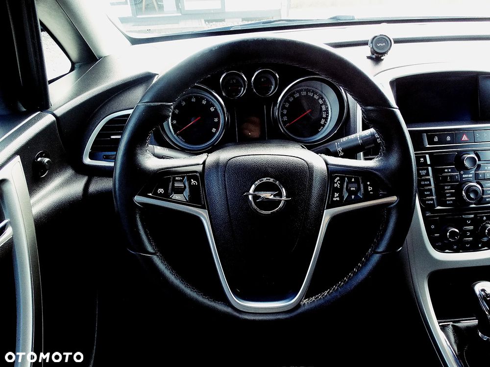 Opel Astra 1.4 Turbo Color Edition - 22