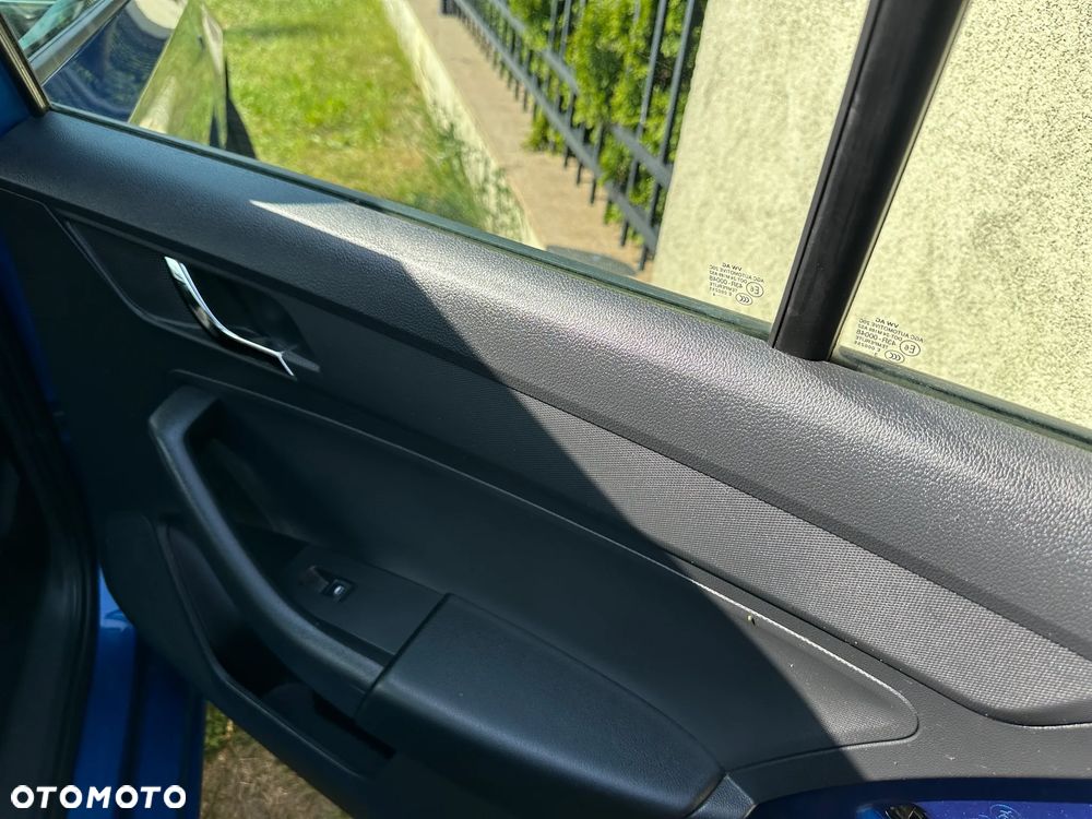 Skoda RAPID 1.2 TSI Cool Edition - 17