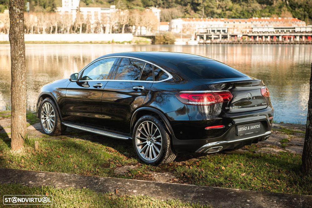 Mercedes-Benz GLC 300 de 4Matic 9G-TRONIC AMG Line Plus - 50