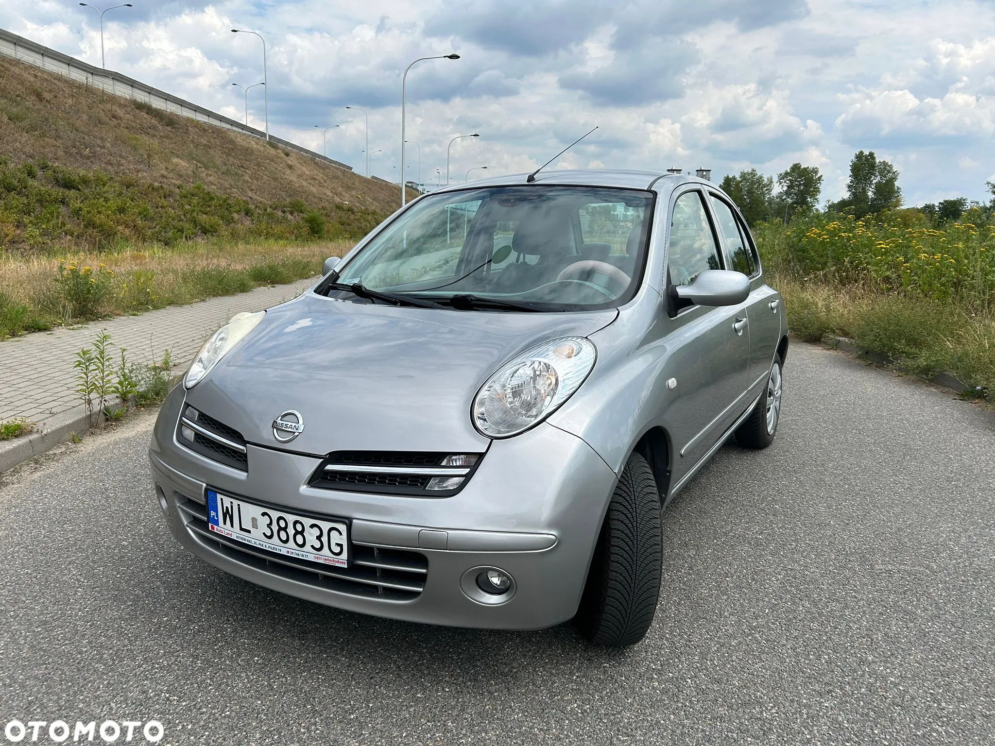 Nissan Micra - 1