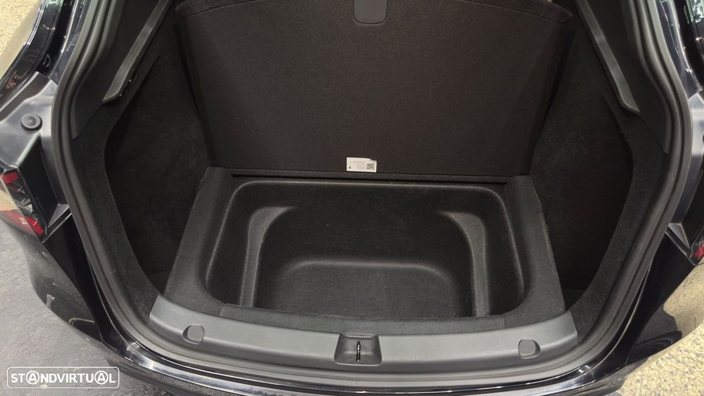 Tesla Model Y Long Range Dual Motor AWD - 49