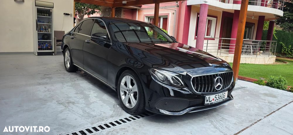 Mercedes-Benz E 220 d 9G-TRONIC AMG Line - 8