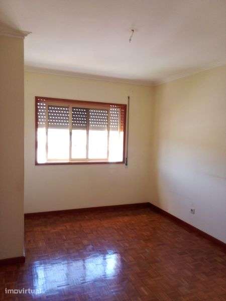 Aluguer apartamento T1 Vilar andorinho - Grande imagem: 3/11