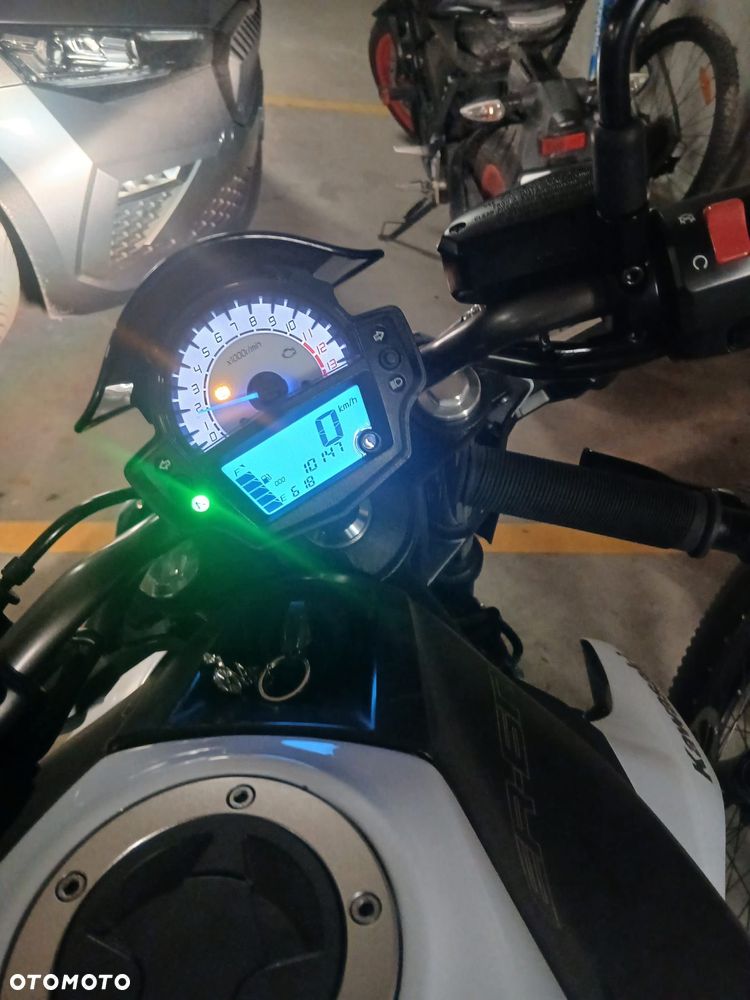 Kawasaki ER - 2