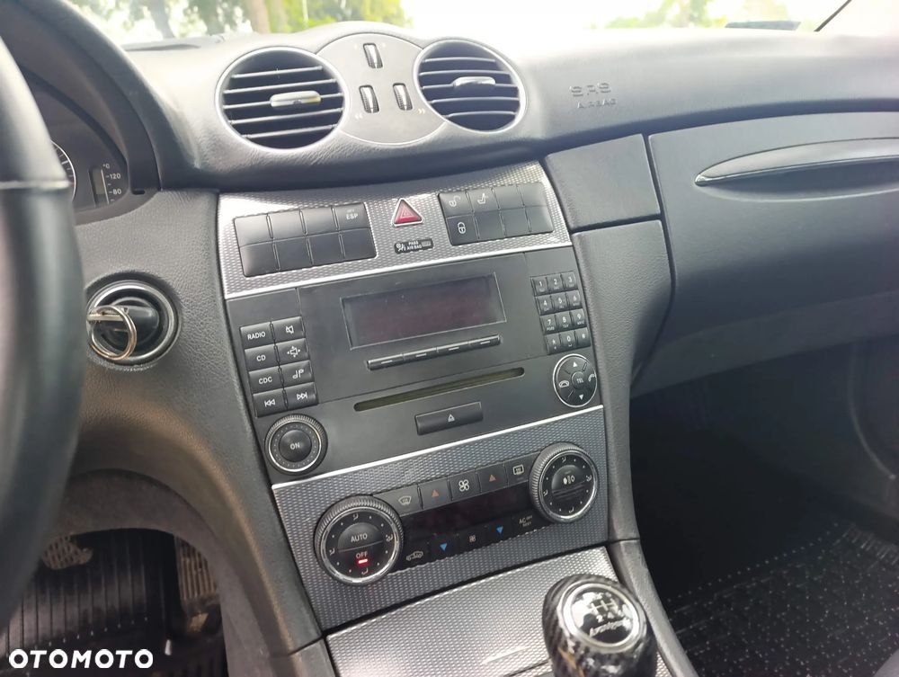 Mercedes-Benz CLK 270 CDI Avantgarde - 15