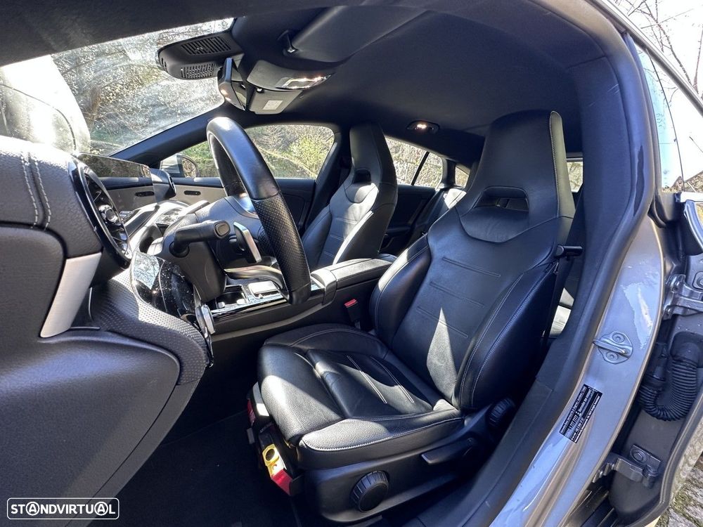 Mercedes-Benz CLA 180 d Shooting Brake 7G-DCT AMG Line - 15