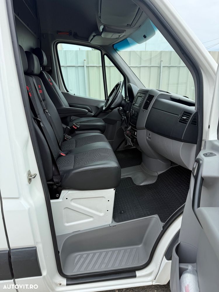 Volkswagen CRAFTER - 13