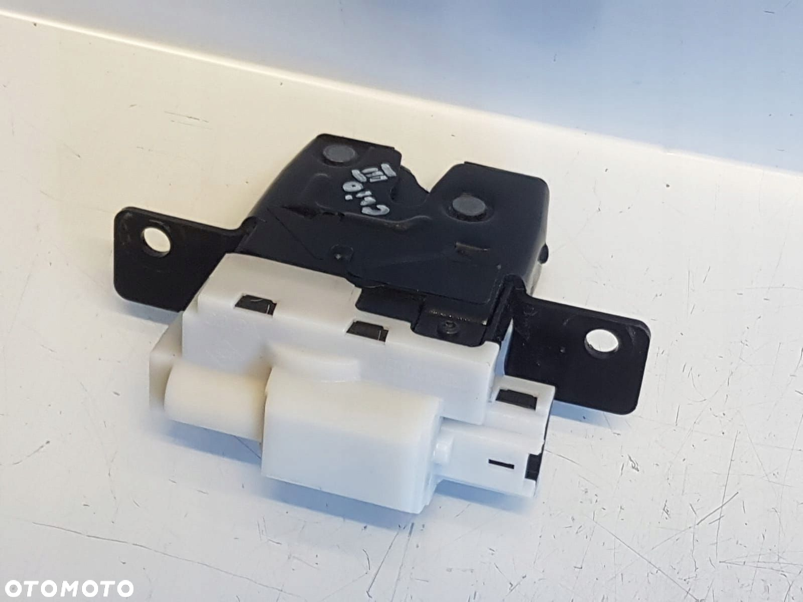 RENAULT CLIO III 3 05- ZAMEK KLAPY BAGAŻNIKA 4-PIN - 4