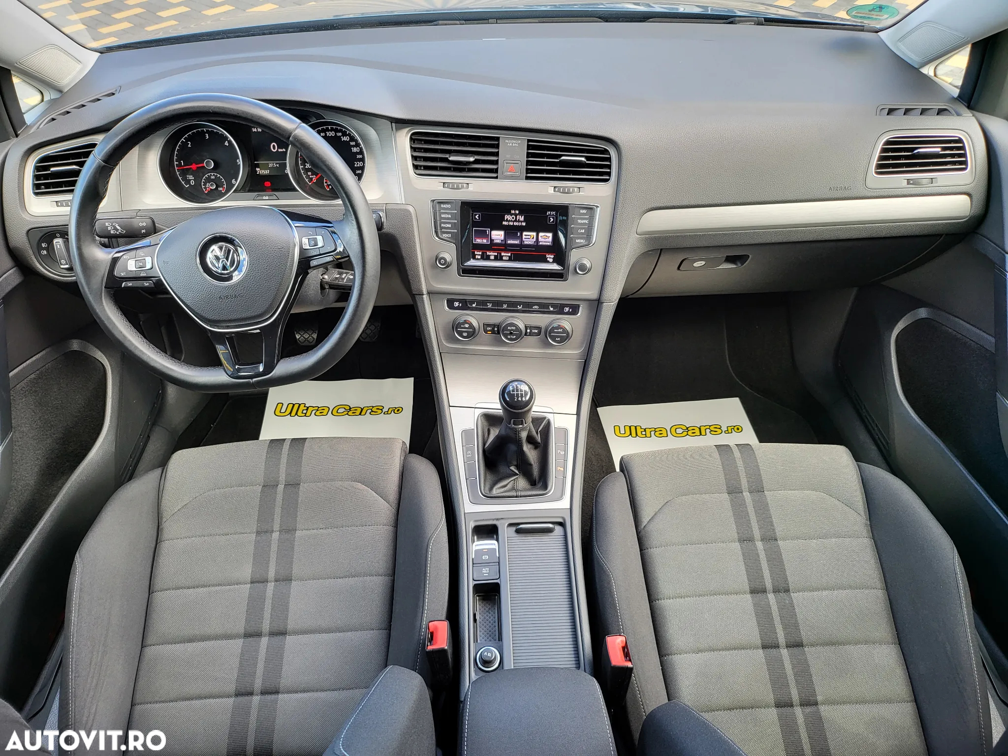 Volkswagen Golf 2.0 TDI Comfortline - 9