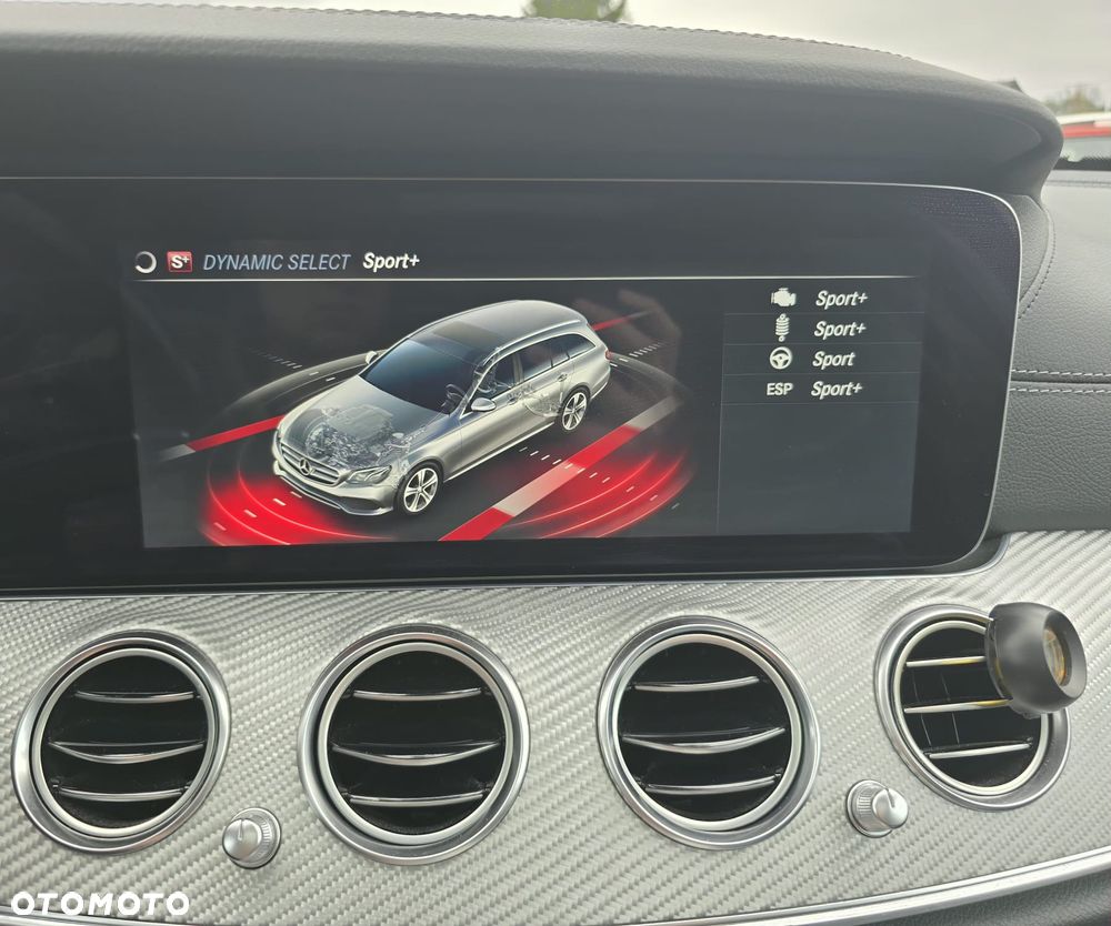 Mercedes-Benz Klasa E 400 d 4Matic 9G-TRONIC AMG Line - 25