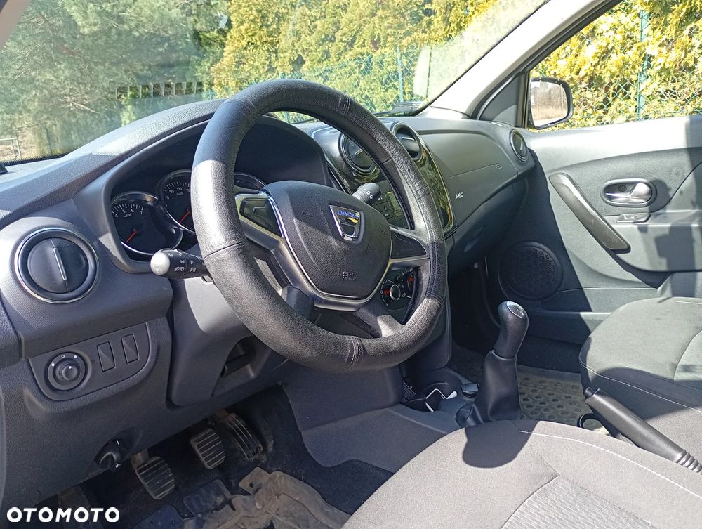 Dacia Sandero 1.0 SCe Laureate - 4