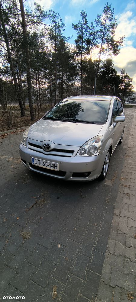 Toyota Corolla Verso - 5