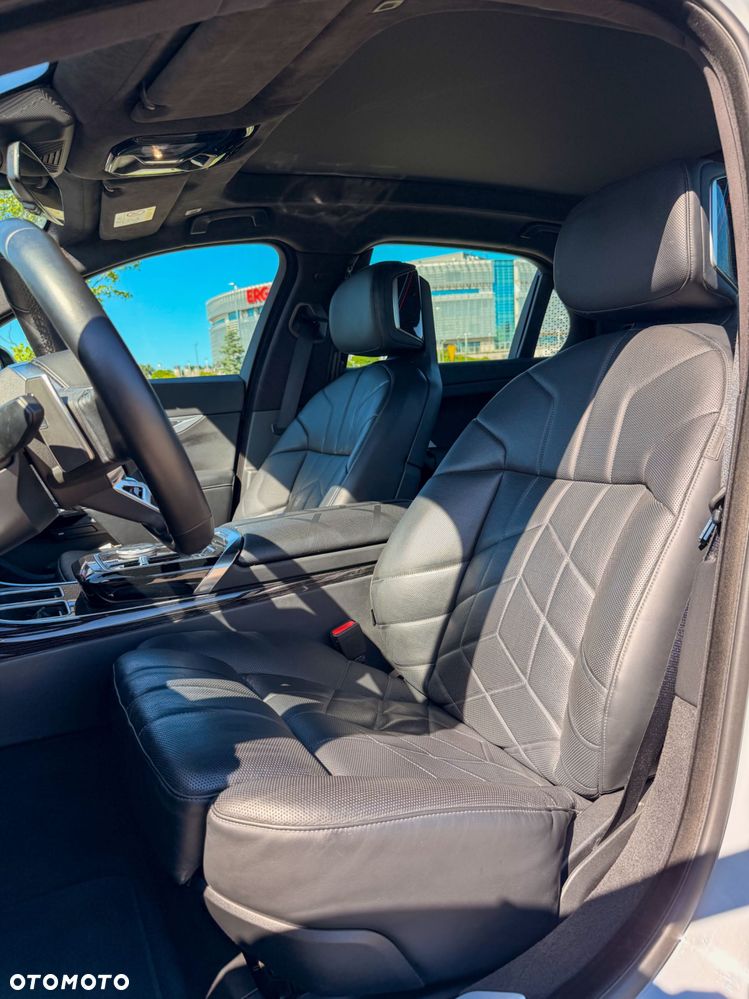 BMW Seria 7 - 6