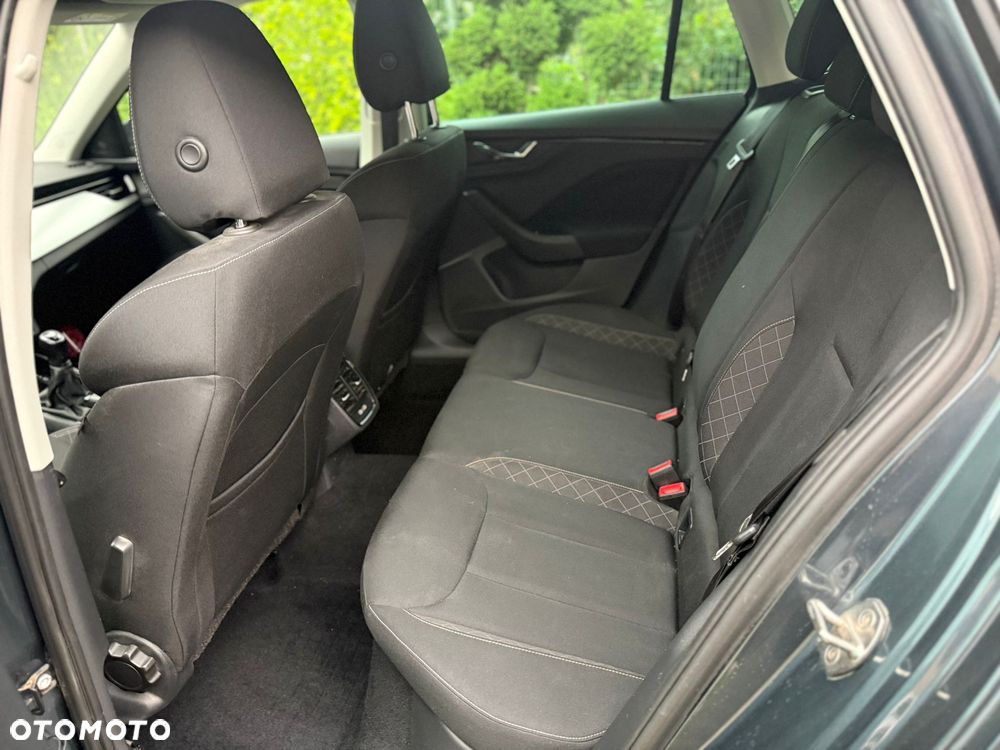 Skoda Kamiq 1.6 TDI Style - 10