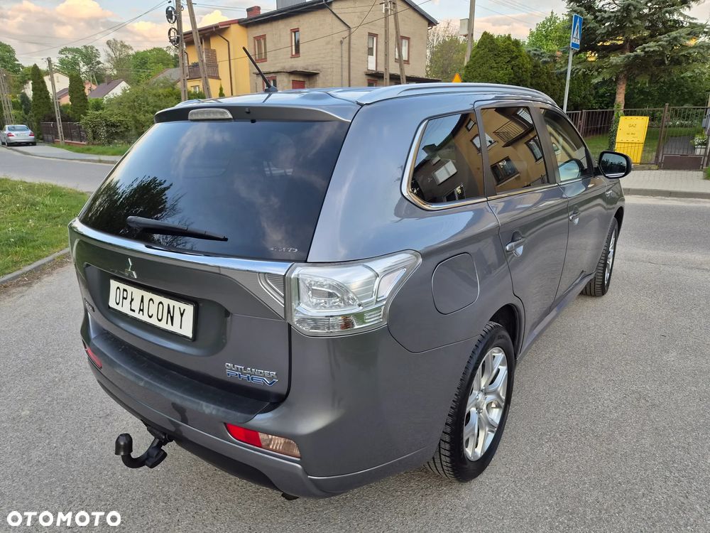 Mitsubishi Outlander - 21
