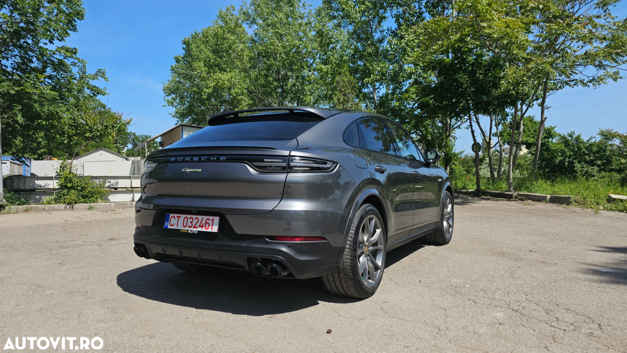 Porsche Cayenne Tiptronic S Platinum Edition - 10