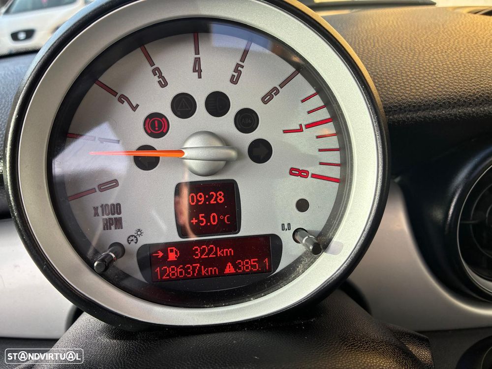 MINI 3 Portas One - 16