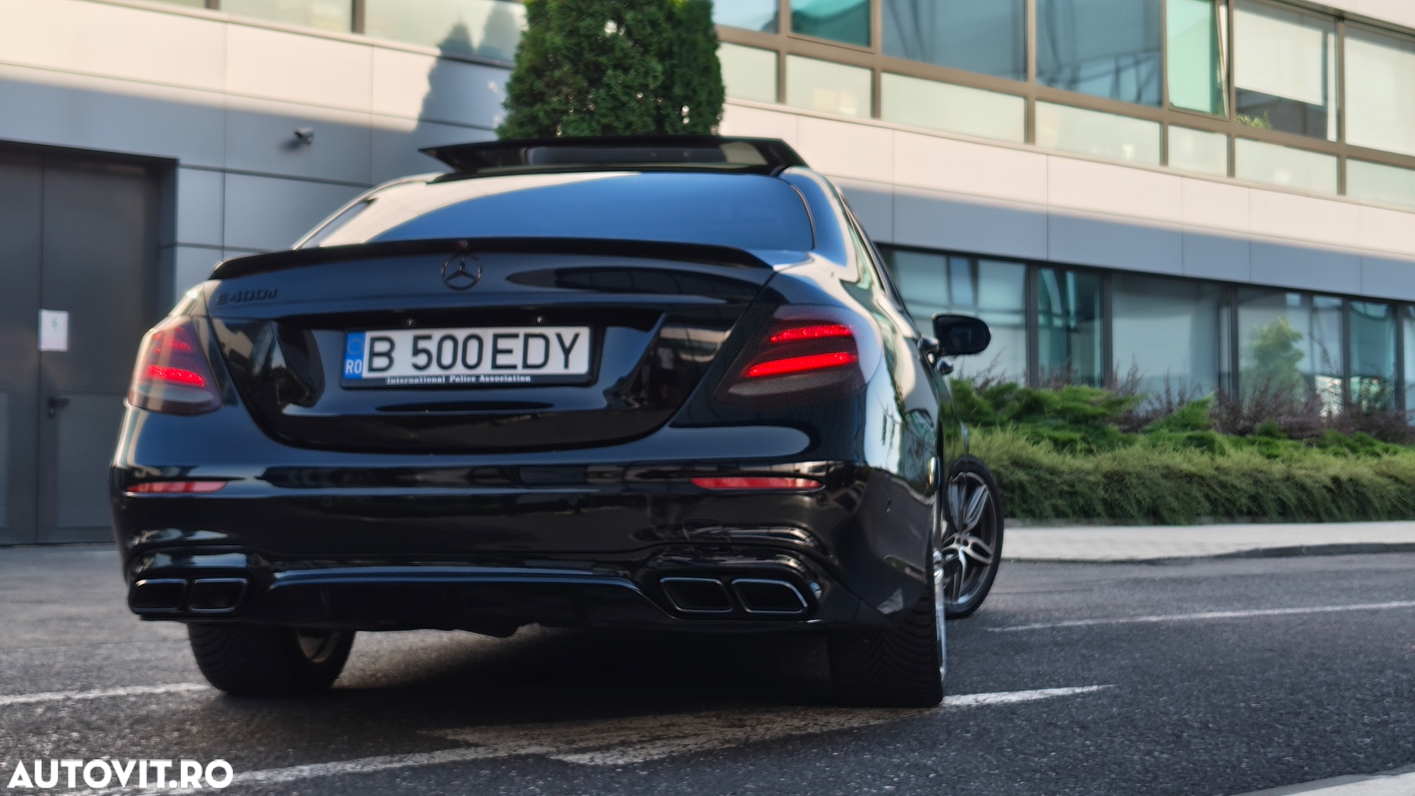 Mercedes-Benz E 220 d Aut. - 13