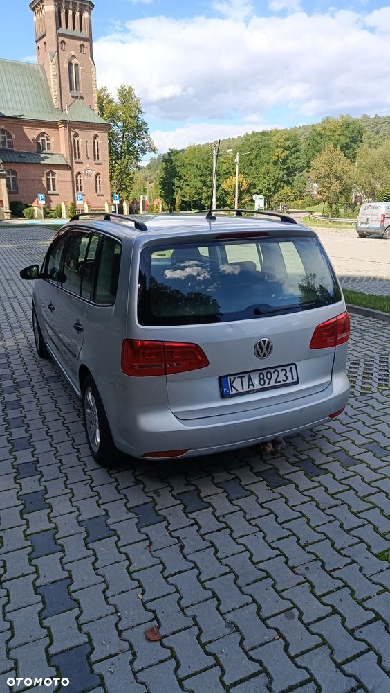 Volkswagen Touran - 3