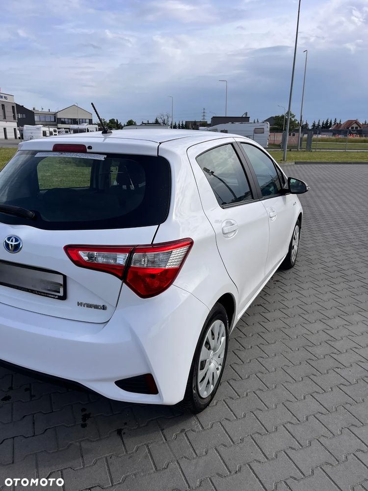 Toyota Yaris Hybrid 100 Active EU6 - 5