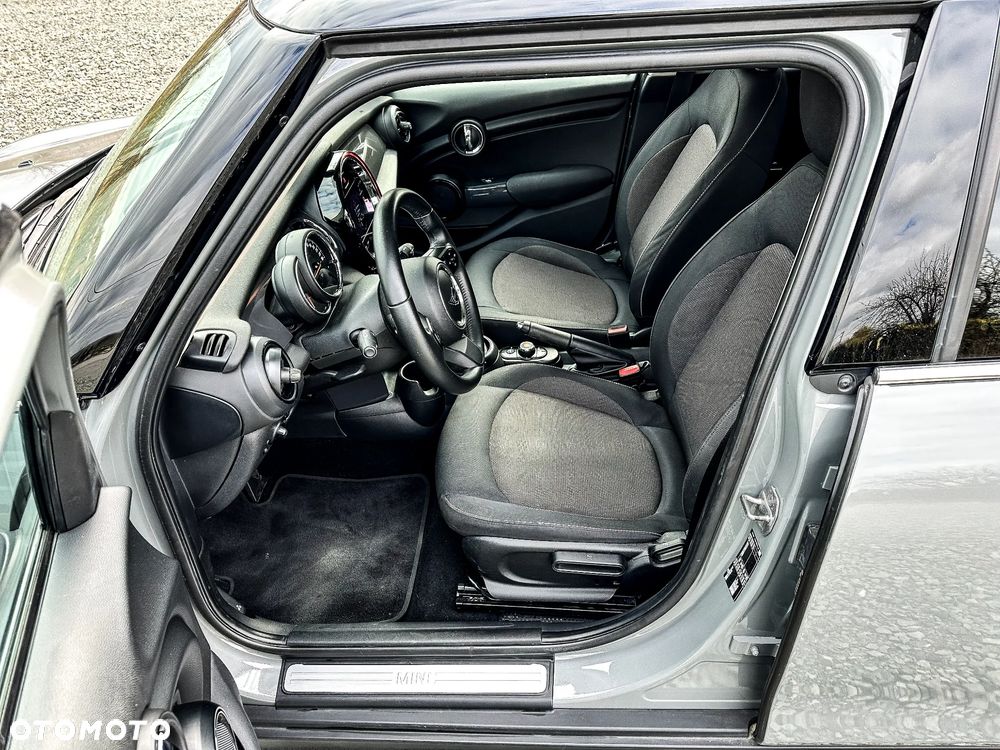MINI Cooper John Works Trim - 13