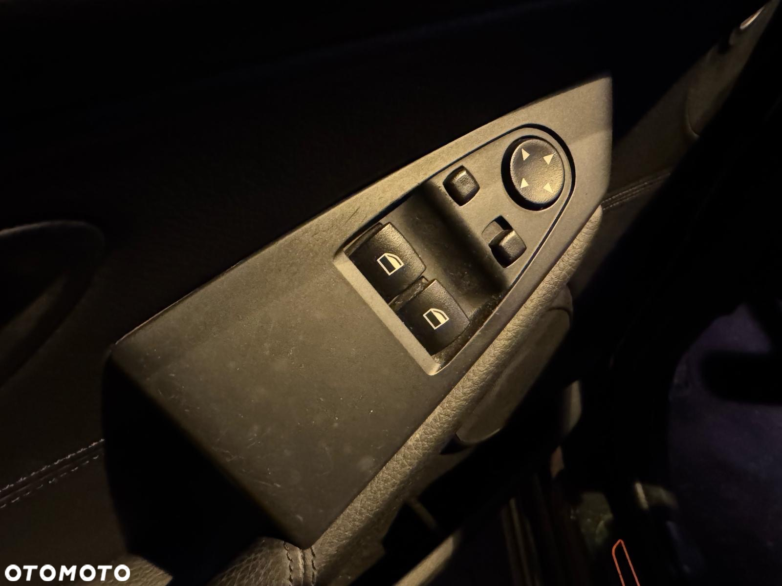 BMW Seria 6 650 i - 17