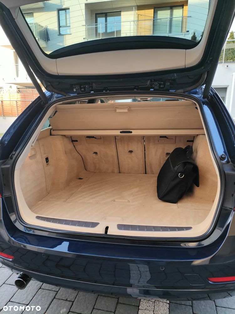 BMW Seria 3 320d Sport-Aut Sport Line - 31