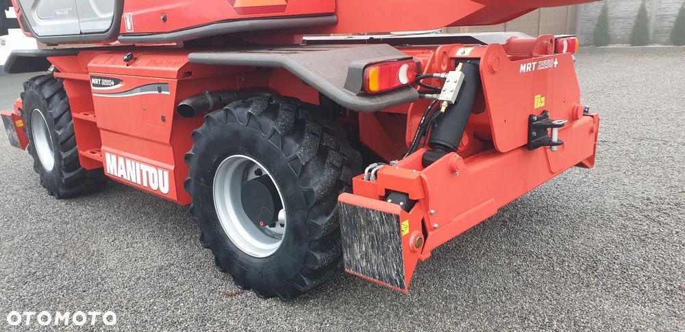 Manitou MRT 2550+ 4238mtg KOSZ hydr. widły pilot sprowadzona 2018rok SUPER STAN - 29