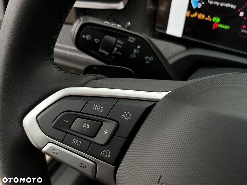 Volkswagen Passat - 31