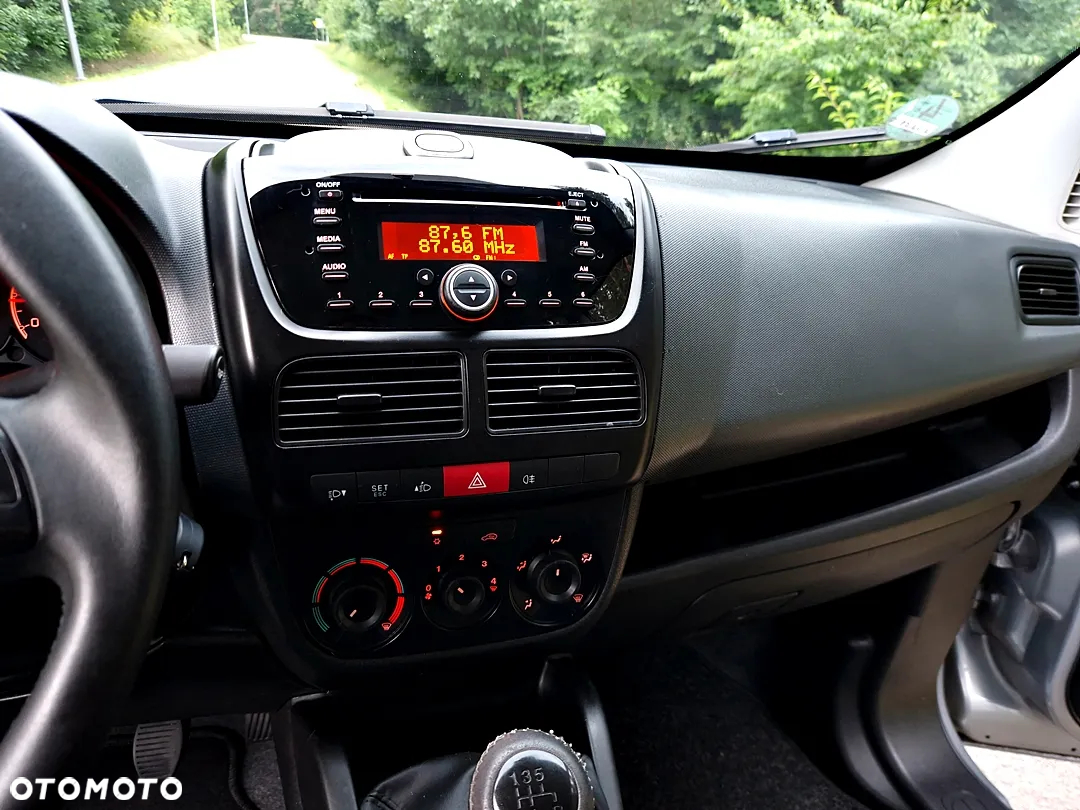 Fiat Doblo II 1.4 8V Dynamic - 31