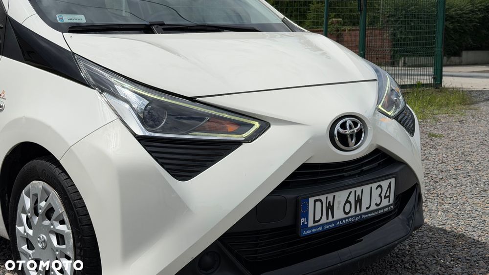 Toyota Aygo x-business - 8