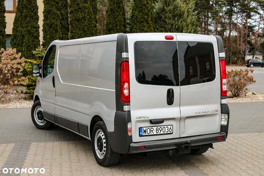 Opel Vivaro - 17