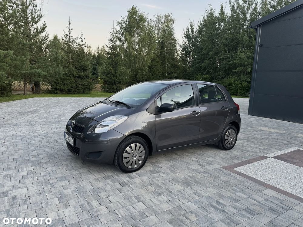 Toyota Yaris 1.0 Luna A/C - 1