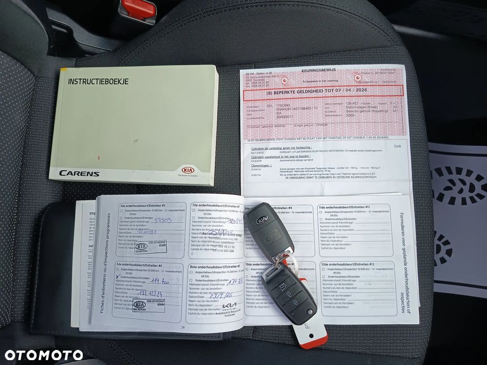 Kia Carens 1.6 GDI Attract - 34