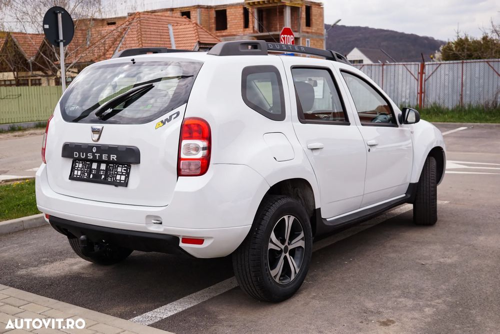 Dacia Duster dCi 110 FAP 4x4 Laureate - 8