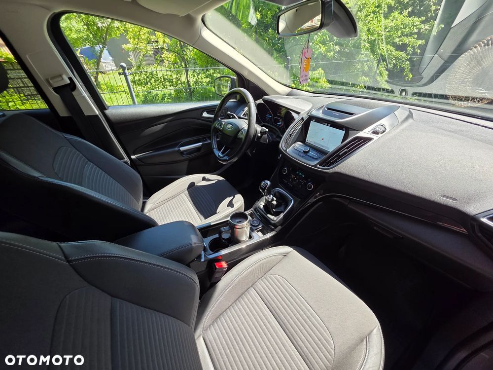 Ford Kuga 2.0 TDCi 4x2 Titanium - 7