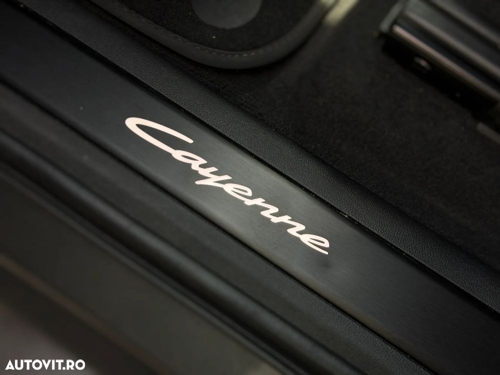Porsche Cayenne Black Edition - 19