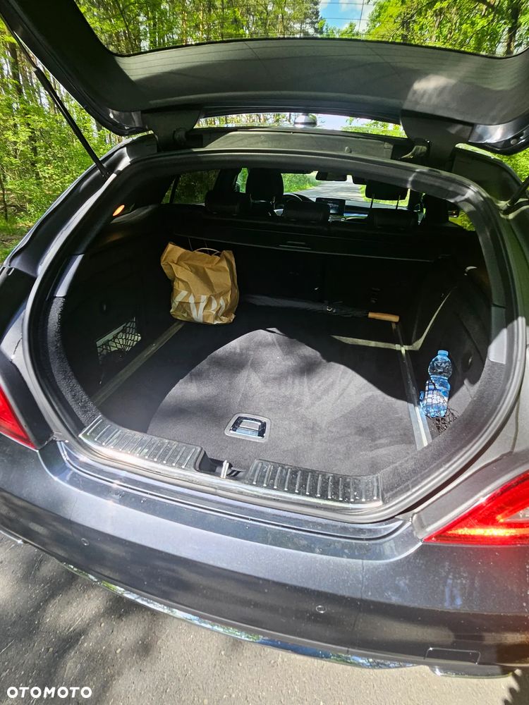 Mercedes-Benz CLS - 10
