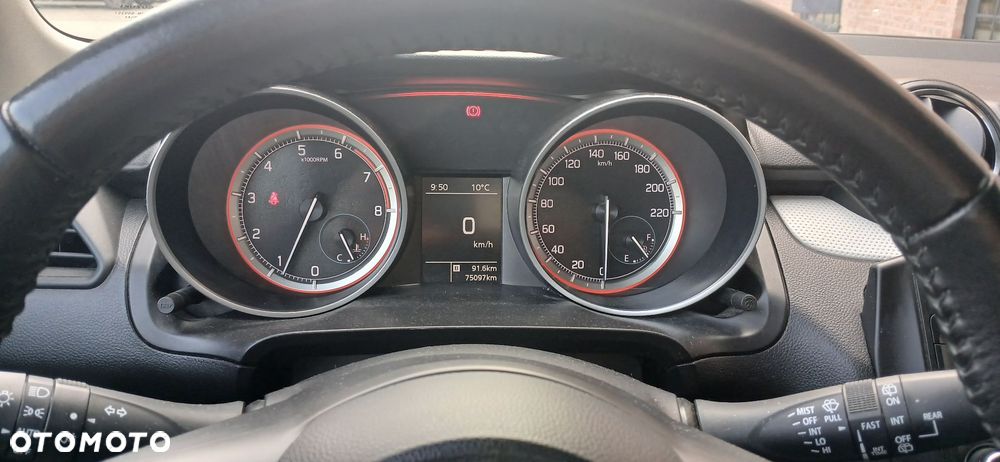 Suzuki Swift 1.2 Dualjet Hybrid Club - 9