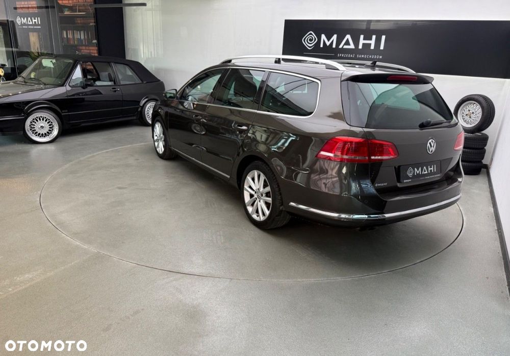 Volkswagen Passat - 9