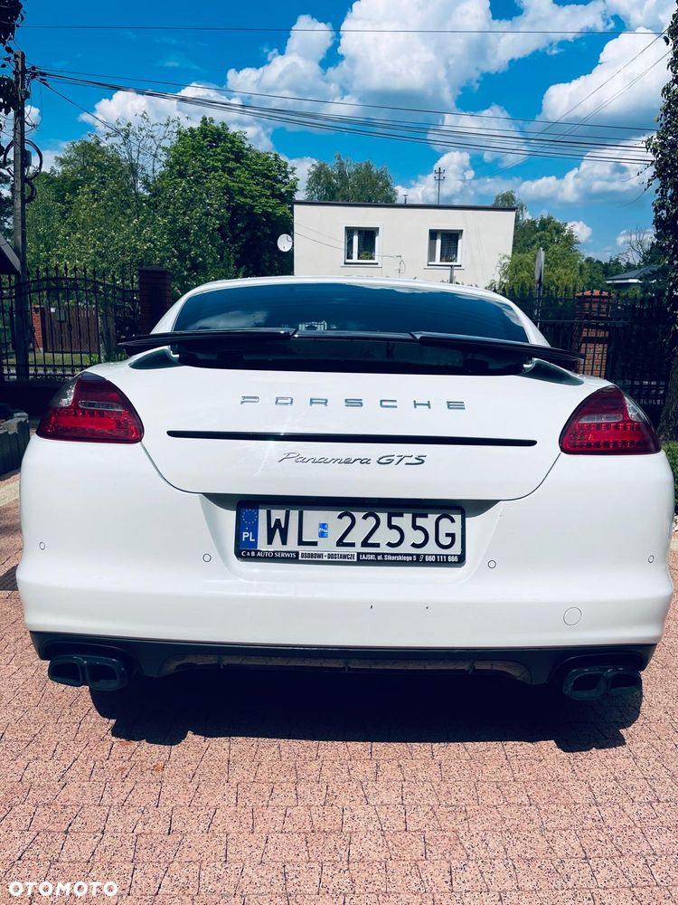 Porsche Panamera GTS PDK - 6