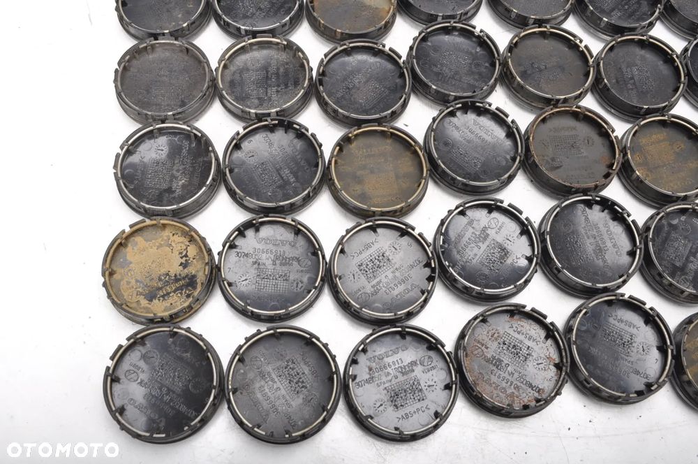 VOLVO DEKIELEK  KAPSEL ALUFELGI 30666913 - 5